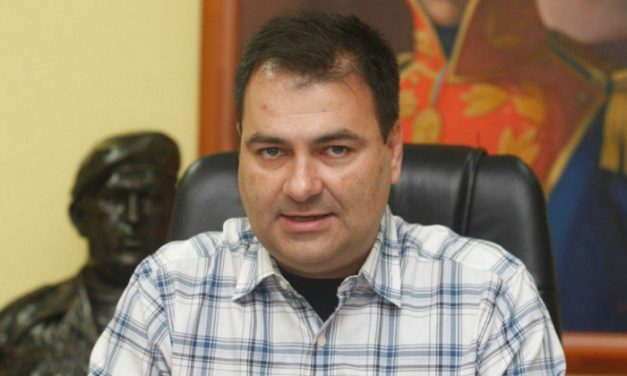 Ministro de Salud asegura que no permitirá apertura de un canal humanitario