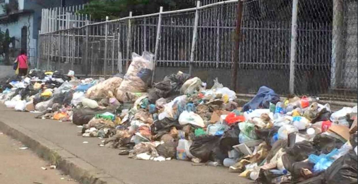 Camión de basura no pasa por el JM de los Ríos desde hace una semana
