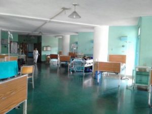 Pacientes denuncian que en el servicio de cardiología del Universitario no hay ni agujas