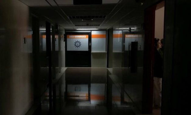 Falla eléctrica en el Clínico Universitario causa muerte de decena de personas