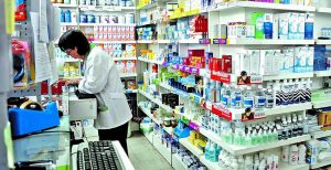 Gobierno y sector farmacéutico sostuvieron reunión para fijar precios de medicamentos