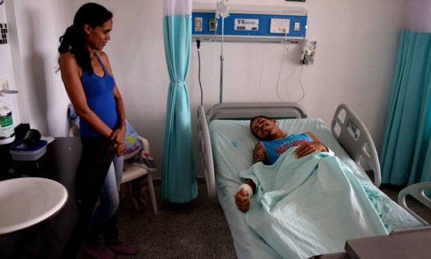 Venezolanos cruzan la frontera con Guyana para recibir atención médica
