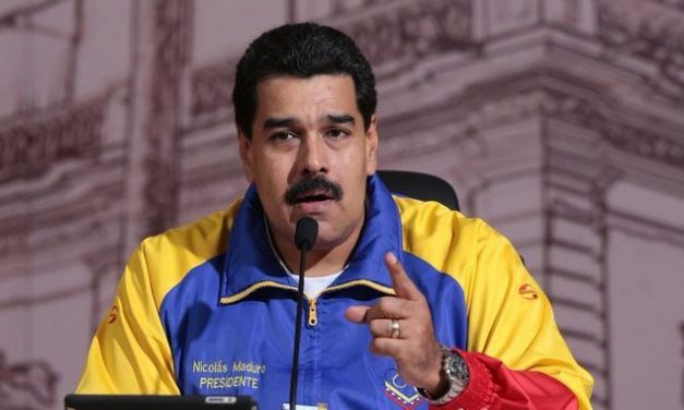 Maduro aprueba recursos para el IVSS e insumos para el Cardiológico Infantil