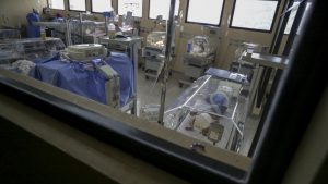 Gobierno admite que aumentó 30% la mortalidad infantil y 66% la materna en Venezuela