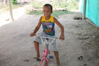 Niños y niñas que huyen de la emergencia humanitaria en Venezuela enfrentan riesgos