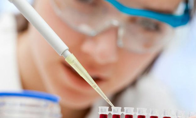 Falta de reactivos dispara en 500 % los exámenes de laboratorio