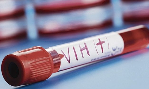 Acovih exige al ministro de Salud medicamentos para personas con VIH y SIDA